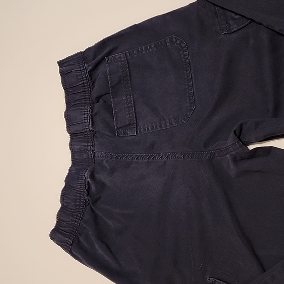 Children's Place Pocketed Black Cargo Pants - Picture 5 of 8